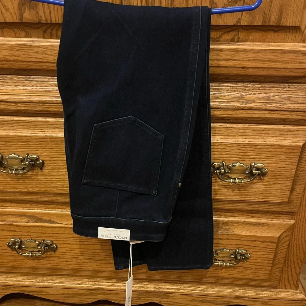 Beautiful Chicos pull on jeggings nwt. Size 8R - Picture 1 of 4